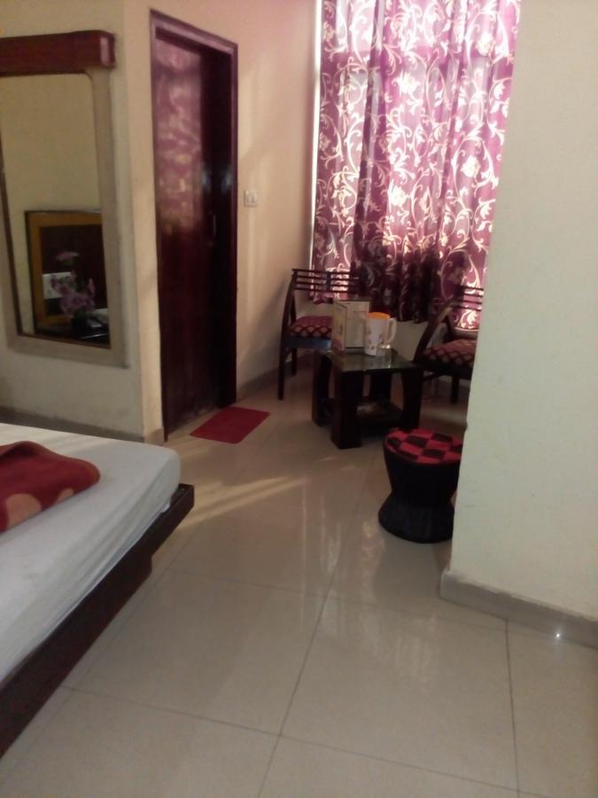 Hotel Star International Nowe Delhi Zewnętrze zdjęcie